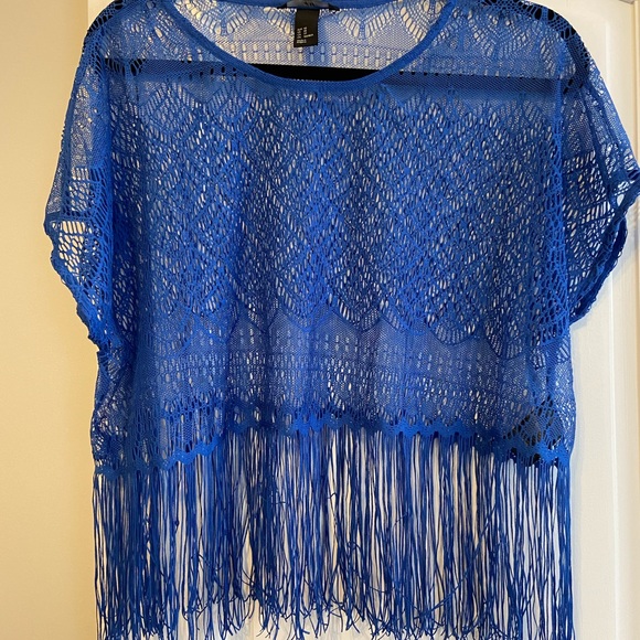 H&M lace fringe crop top - Picture 2 of 4